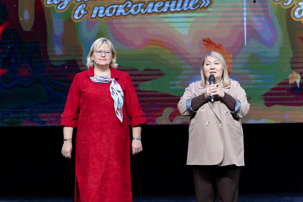 День пожилых: для ветеранов культуры Нижнекамска устроили концерт в ДНТ День пожилых: для ветеранов культуры Нижнекамска устроили концерт в ДНТ