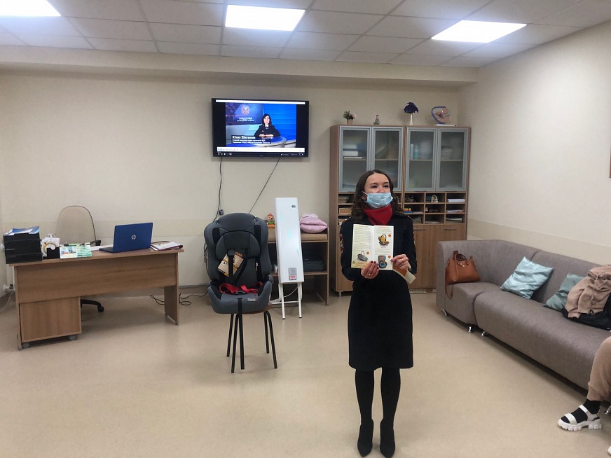Детство без опасности: в Нижнекамске будущим мамам рассказали, как правильно перевозить детей в автомобиле Детство без опасности: в Нижнекамске будущим мамам рассказали, как правильно перевозить детей в автомобиле